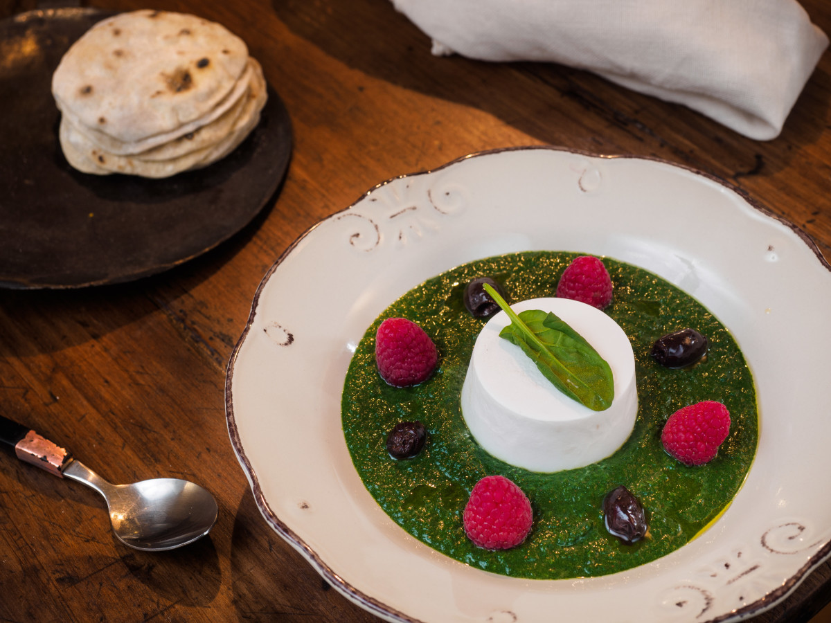 Il Moderno - Flan di rape bianche su crema di spinaci
