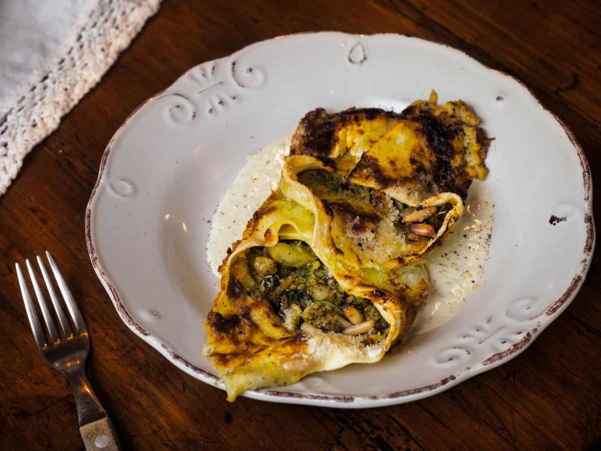 Il Moderno - Fagottino di pasta ripieno di broccoli e pinoli