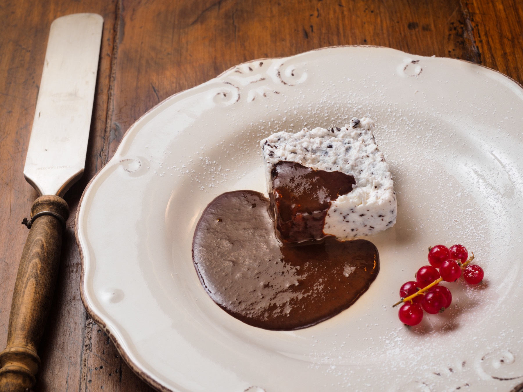 Il Moderno - Sformatino di ricotta al cocco e cioccolato